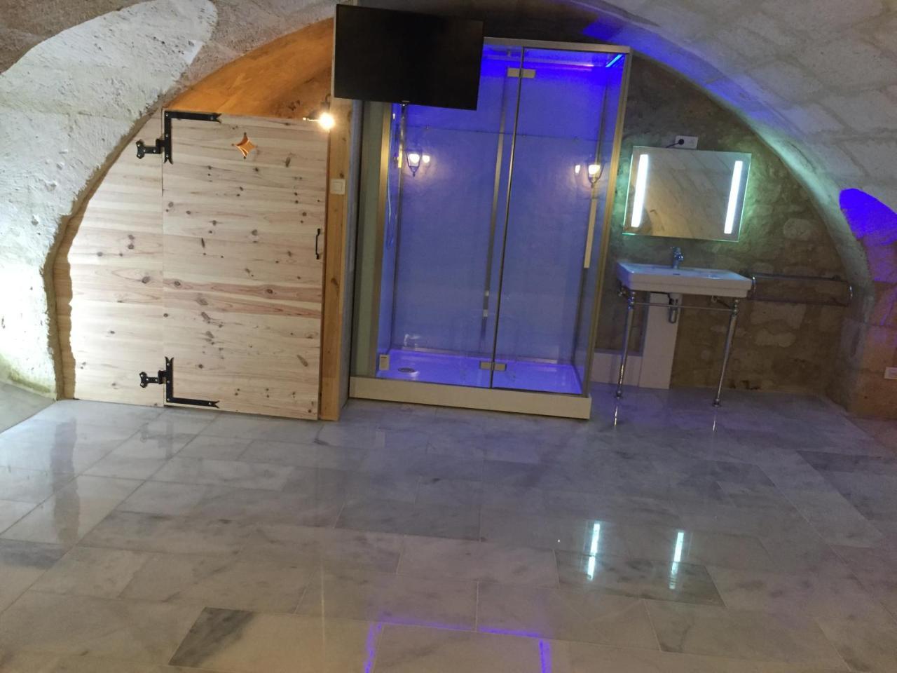 Courmelles Casa La Palma La Cave Voutee B&B 외부 사진