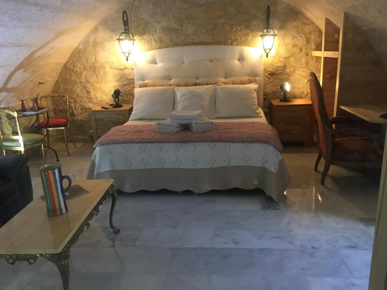 Courmelles Casa La Palma La Cave Voutee B&B 외부 사진